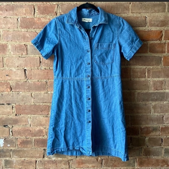 Madewell Denim Waisted Shirtdress in Penview Wash - Picture 2 of 4